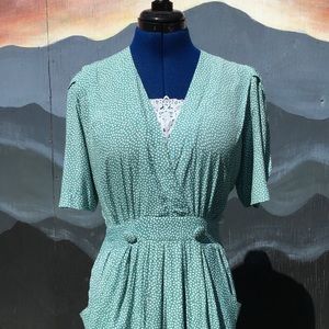 Vintage Karin Stevens Romantic Cottagecore Buttonback Dress
